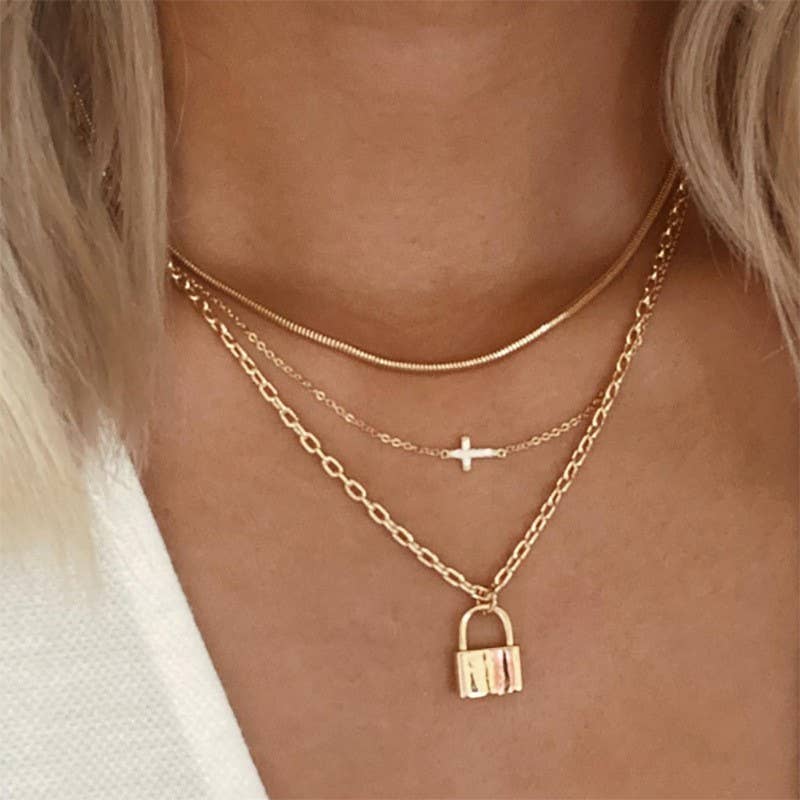LOCKET LAYERED NECKLACE