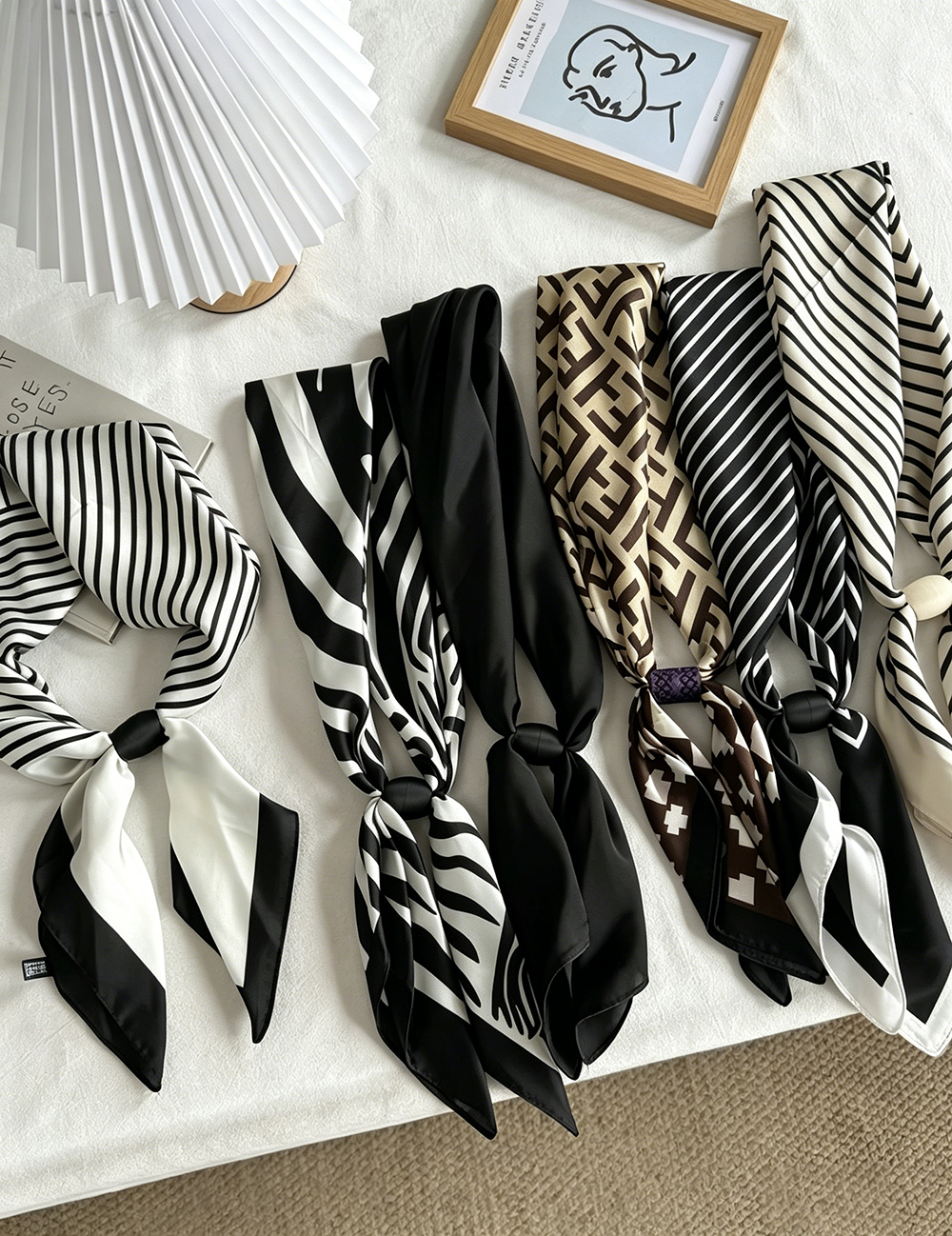 Magnetic Buckle Silk Scarf