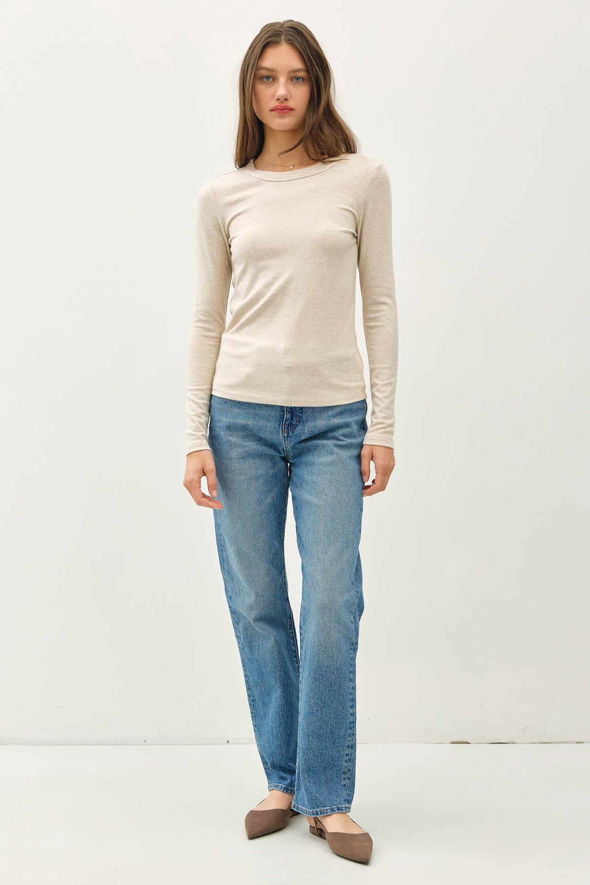 ROUND NECK LONG SLEEVE KNIT TOP