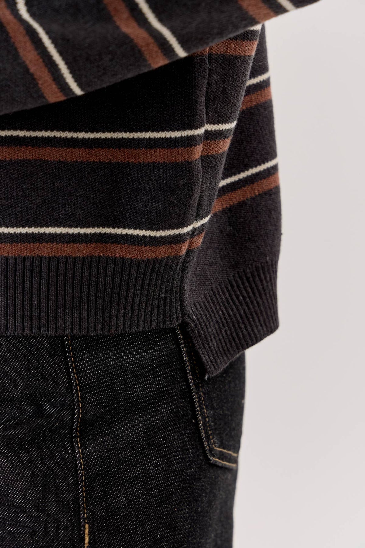 PREPPY STRIPED TURTLENECK SWEATER