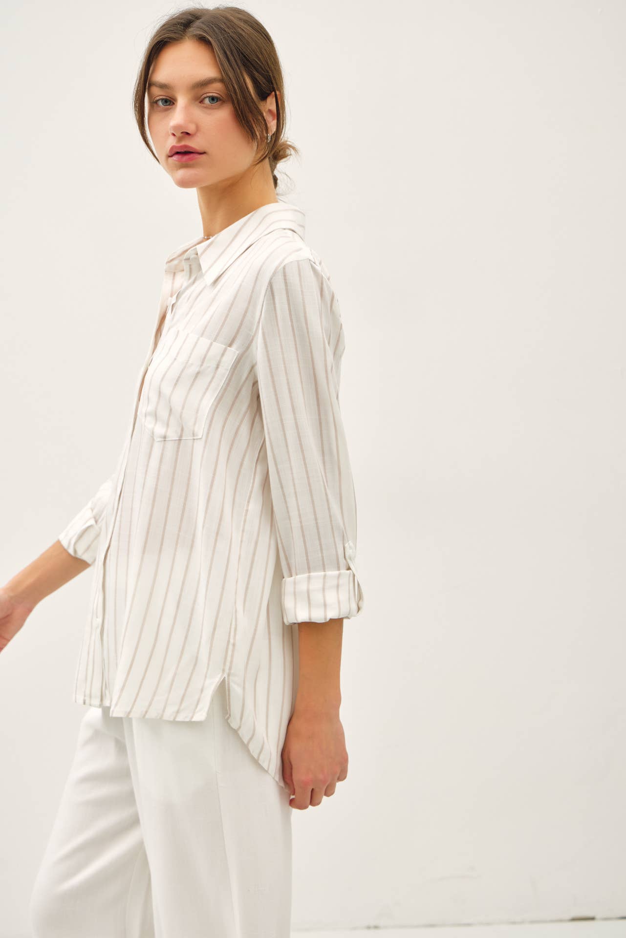 Be Cool - LIGHWEIGHT VERTICAL STRIPE BUTTON UP SHIRT