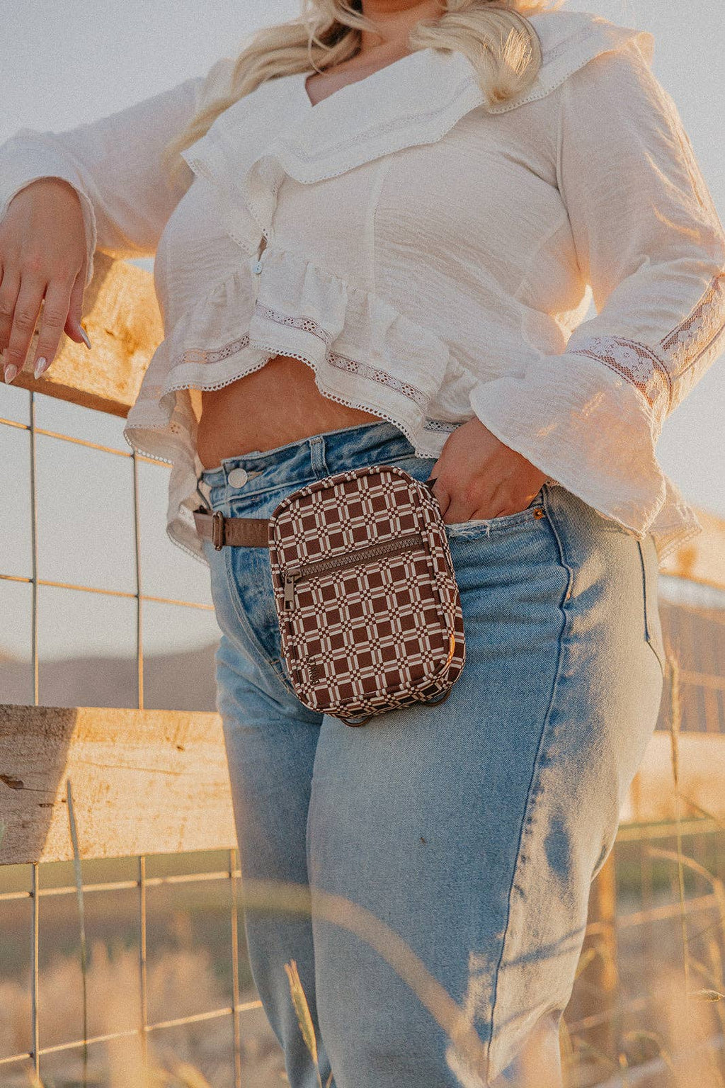 Brixley Bags - Mesa Crossbody Sling