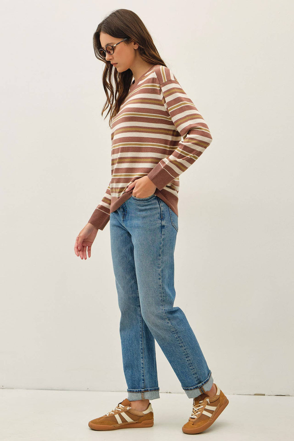 FEATHER WEIGHT SWEATER