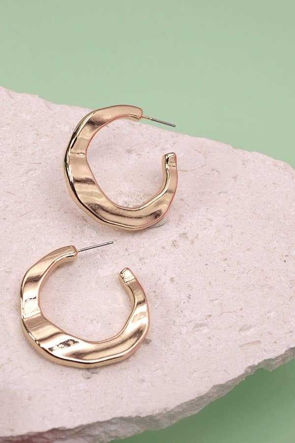 IRREGULAR LIGHT HOOP EARRINGS