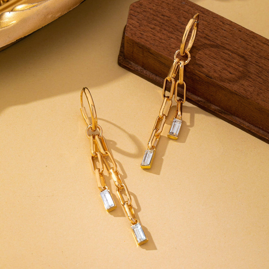 Paperclip Rhinestone Drop Earrings | 80E63144