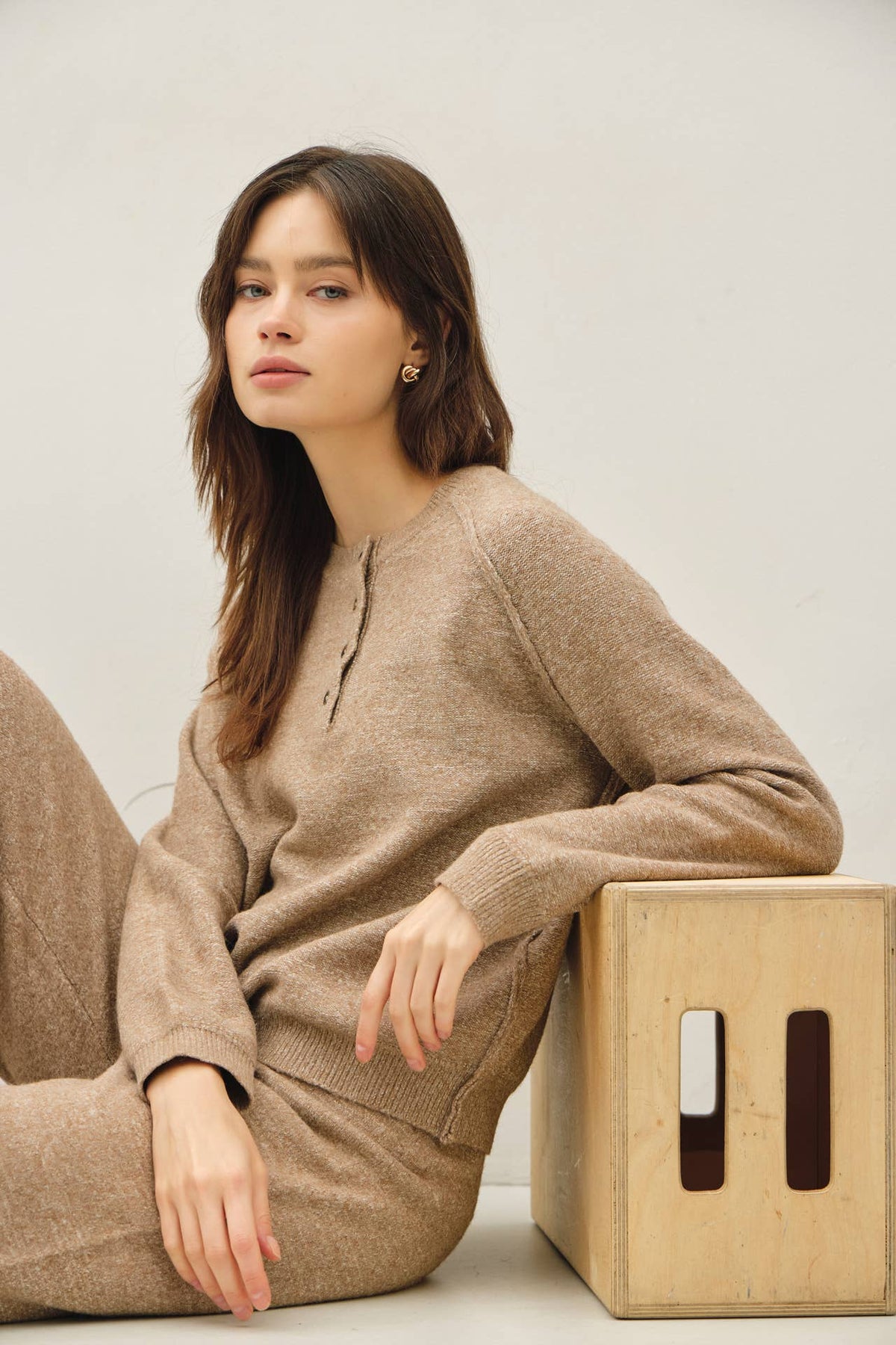 ALPINE COZY HENLEYED SWEATER