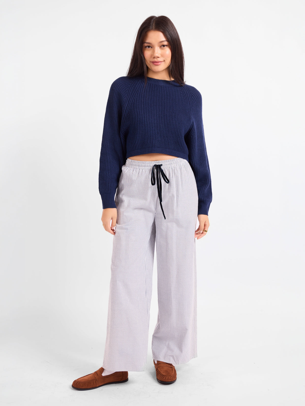 Calm Reader Pullover