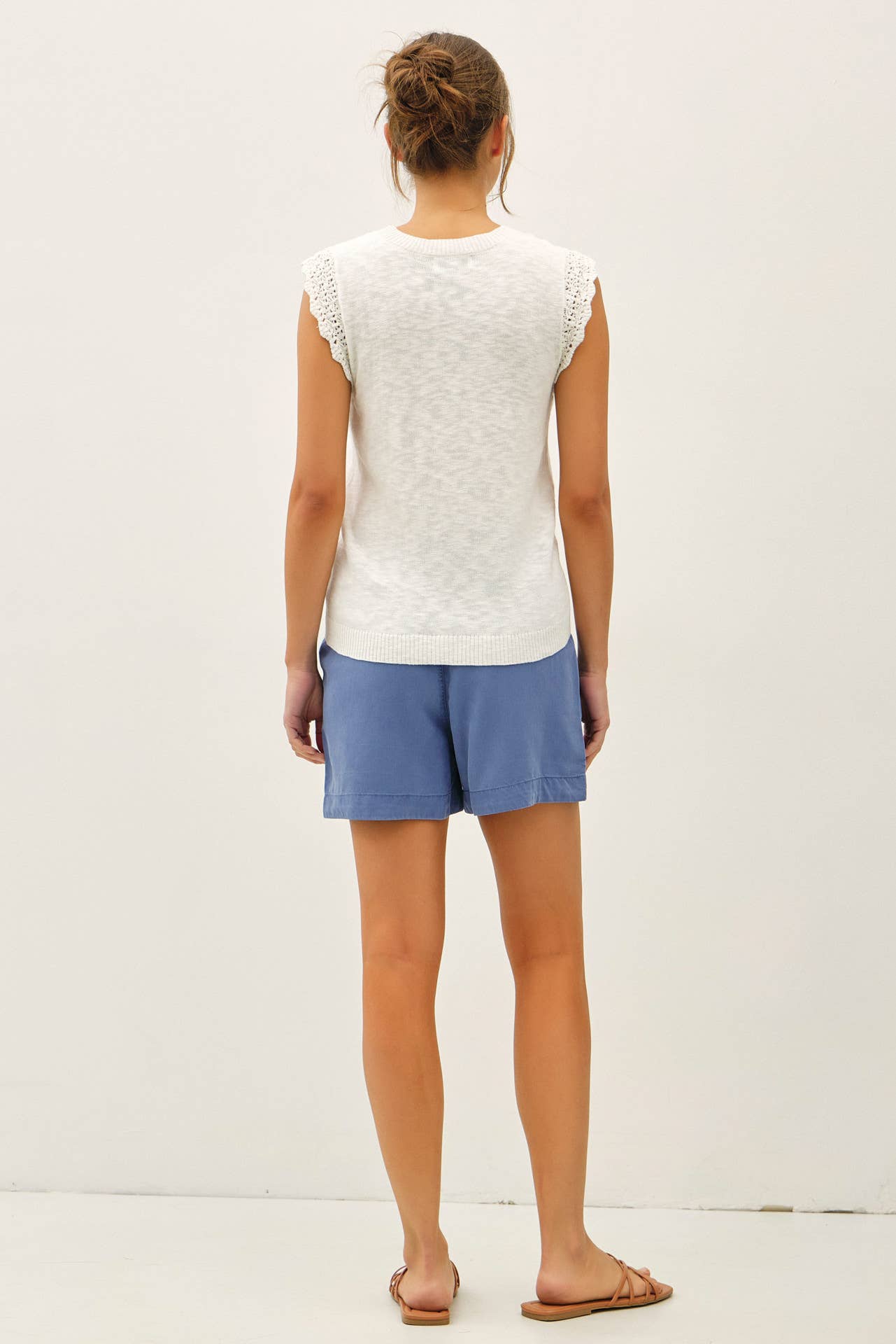PULL ON TENCEL SHORT
