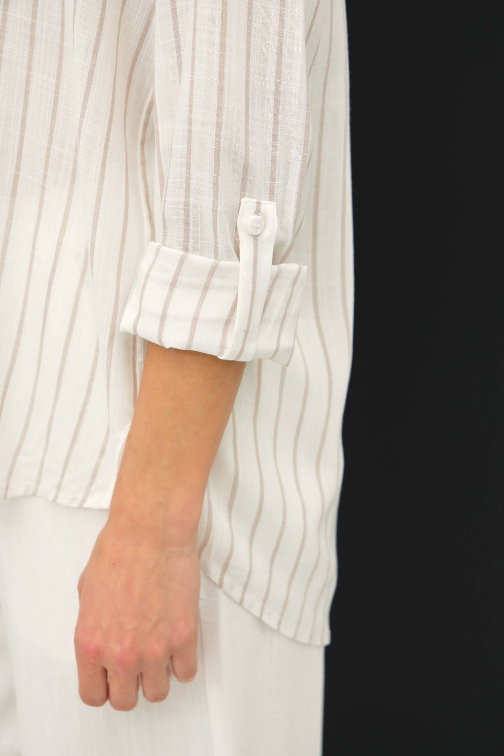 Be Cool - LIGHWEIGHT VERTICAL STRIPE BUTTON UP SHIRT
