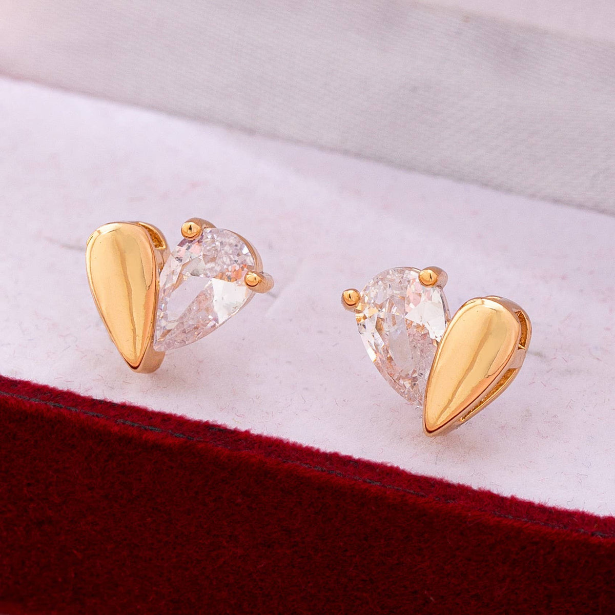 Crystal Stud Earrings | 80E61918