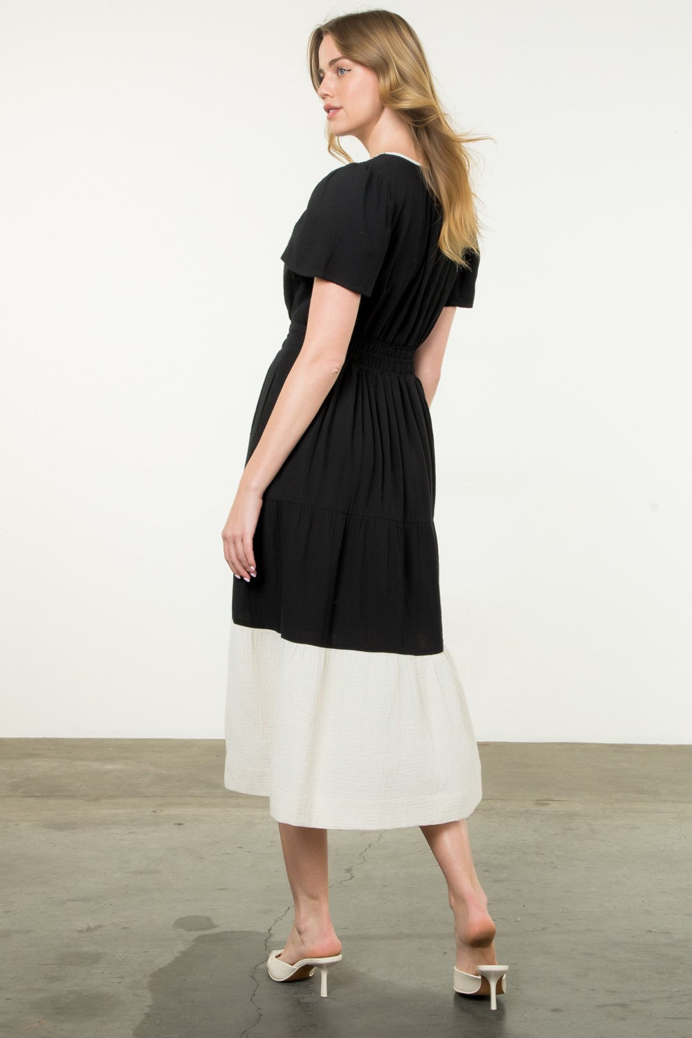 Short Sleeve Tiered Maxi Dress