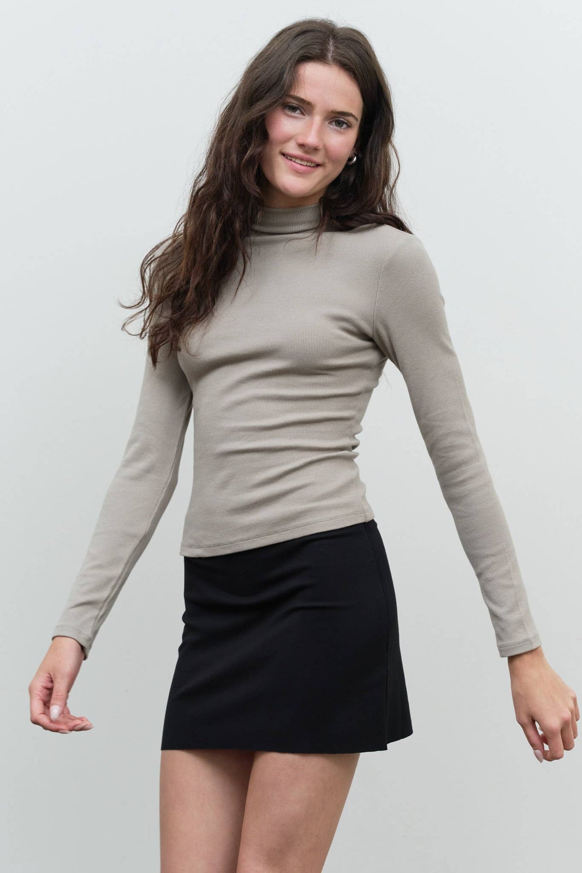 RIBBED MOCK NECK BODYCON TOP