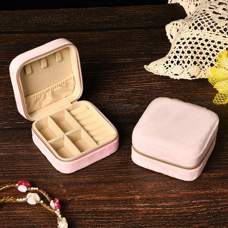 VELVET JEWELRY TRAVEL BOX | 40P642