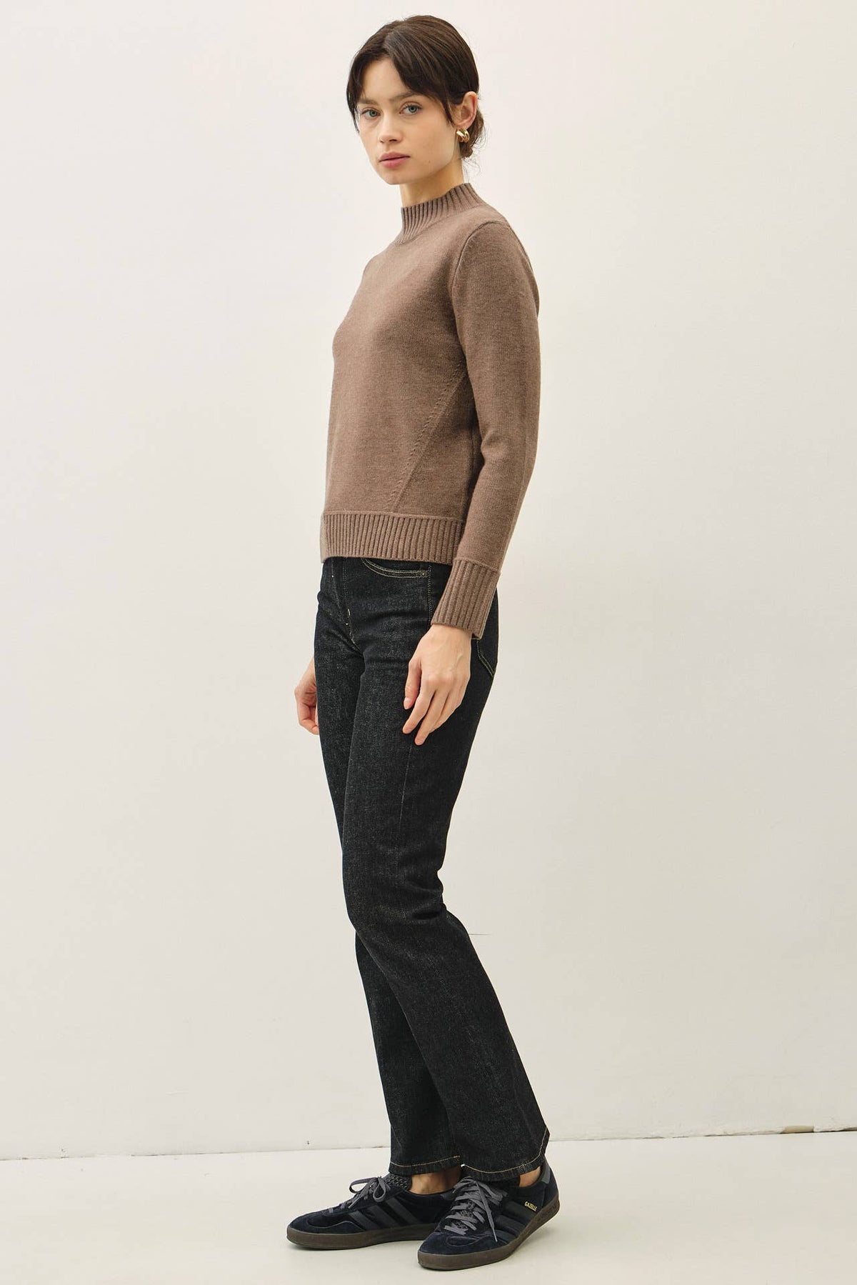 MOCKNECK CLASSIC CUT SWEATER