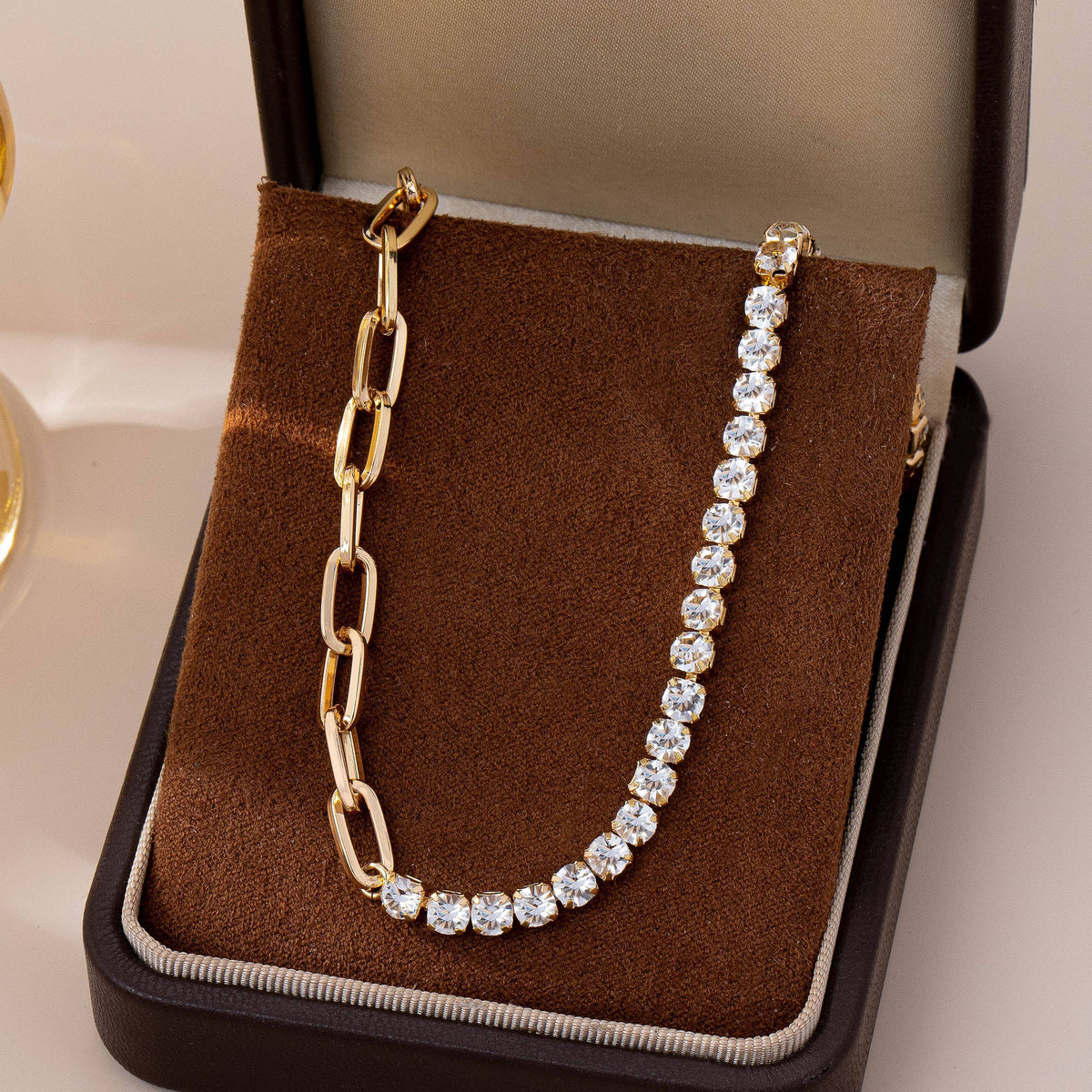 Half Rhinestones & Half Link Chain | 80N92669
