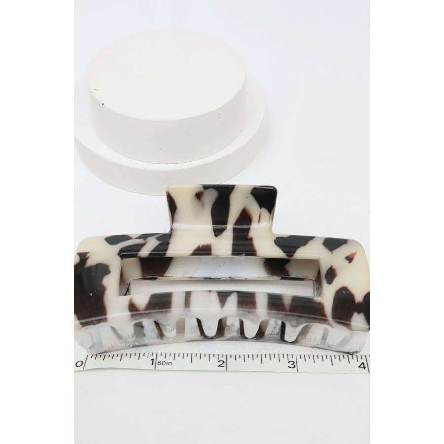 Love and Repeat - Leopard Design Hair Claw Clip