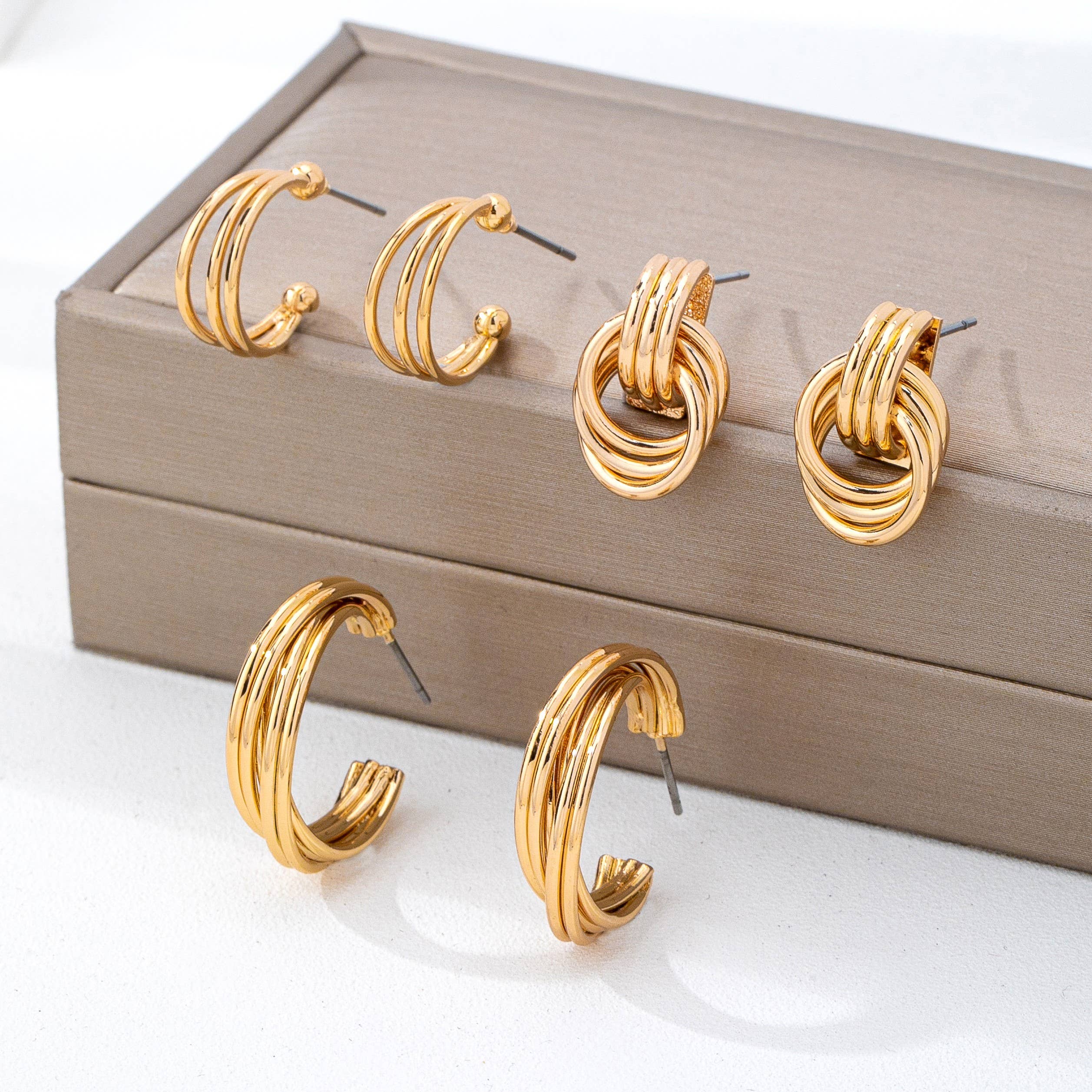 Multi-Line Hoop Earring Set | 80E62143