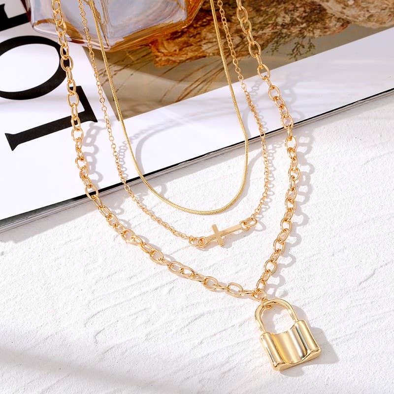LOCKET LAYERED NECKLACE